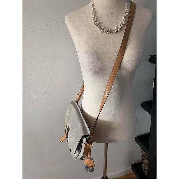Michael Kors suede messenger bag gray leather classy - Picture 2 of 8